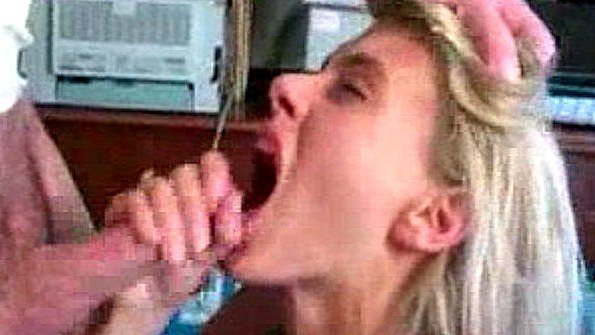 Порно подборка любительниц получающих сперму в рот